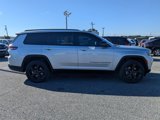 Used 2022 Jeep Grand Cherokee L Laredo image 2