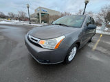 Used 2010 Ford Focus SE image 4
