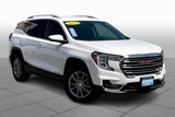 Used 2022 GMC Terrain SLT image 2
