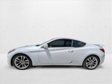 Used 2014 Hyundai Genesis 3.8 image 5
