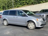 Used 2018 Dodge Grand Caravan SE image 2