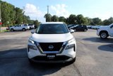 Used 2023 Nissan Rogue SV image 3