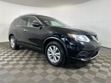 Used 2015 Nissan Rogue SV image 2