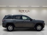 Used 2023 Jeep Grand Cherokee Laredo image 6