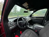 Used 2018 Ford Explorer XLT image 5