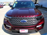 Used 2022 Ford Explorer XLT w/ Equipment Group 202A image 2