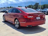 Used 2018 Honda Accord Touring image 2