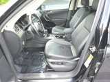 Used 2019 Volkswagen Tiguan SE image 4