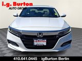 Used 2018 Honda Accord Touring image 2