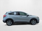 Used 2017 Honda HR-V EX image 4