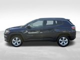 Used 2018 Jeep Compass Latitude image 2