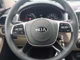 Used 2020 Kia Sorento LX image 2