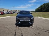 Used 2019 Lincoln Nautilus Premier image 2
