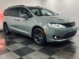 Used 2020 Chrysler Pacifica Touring-L image 2