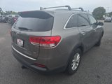 Used 2016 Kia Sorento LX w/ LX Convenience Package image 6