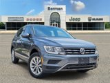 Used 2018 Volkswagen Tiguan SE image 2