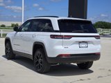New 2025 Jeep Grand Cherokee Altitude image 4