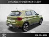 New 2024 Hyundai Venue SEL image 5