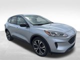 Used 2022 Ford Escape SE w/ SE Sport Appearance Package image 4
