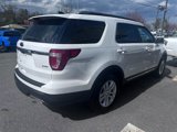 Used 2018 Ford Explorer XLT image 4