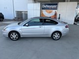 Used 2009 Ford Focus SE image 2