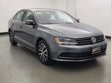 Used 2017 Volkswagen Jetta SE image 2
