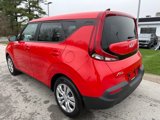 Certified 2022 Kia Soul LX image 2