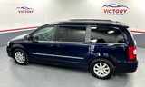 Used 2013 Chrysler Town & Country Touring image 3