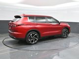 Used 2022 Mitsubishi Outlander ES image 3