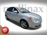 Used 2010 Hyundai Accent SE image 1