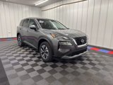 Used 2023 Nissan Rogue SV image 2