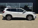 Used 2022 Subaru Forester Premium image 2