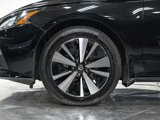Used 2022 Nissan Altima 2.5 SV w/ SV Premium Package image 3