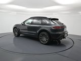 Used 2025 Porsche Macan image 3