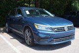 Used 2019 Volkswagen Passat 2.0T SE R-Line image 2