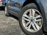 Used 2018 Ford Edge SEL image 2