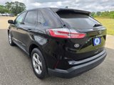 Used 2021 Ford Edge SE image 3