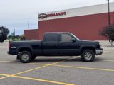 Used 2004 Chevrolet Silverado 2500 LS image 2