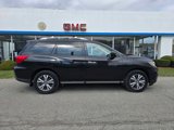 Used 2020 Nissan Pathfinder S image 2