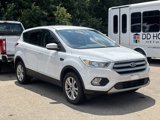 Used 2017 Ford Escape SE image 2