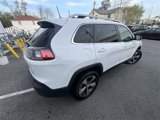 Used 2019 Jeep Cherokee Limited image 4