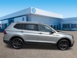 Certified 2024 Volkswagen Tiguan SE image 2