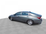 Used 2025 Hyundai Elantra SE image 6
