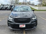 New 2025 Chrysler Pacifica Limited image 3
