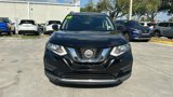 Used 2018 Nissan Rogue SV image 2