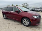 Used 2023 Chrysler Voyager LX image 4