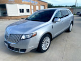 Used 2012 Lincoln MKT FWD image 2