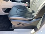 Used 2024 Chrysler Pacifica Limited image 5