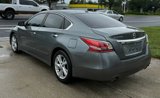Used 2015 Nissan Altima 2.5 SV w/ Convenience Package image 2