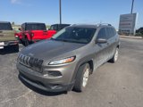 Used 2016 Jeep Cherokee Latitude w/ Comfort/Convenience Group image 6